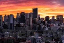 中文字幕,人妻系列-探索中文字幕下的人妻系列，情感与艺术的交织